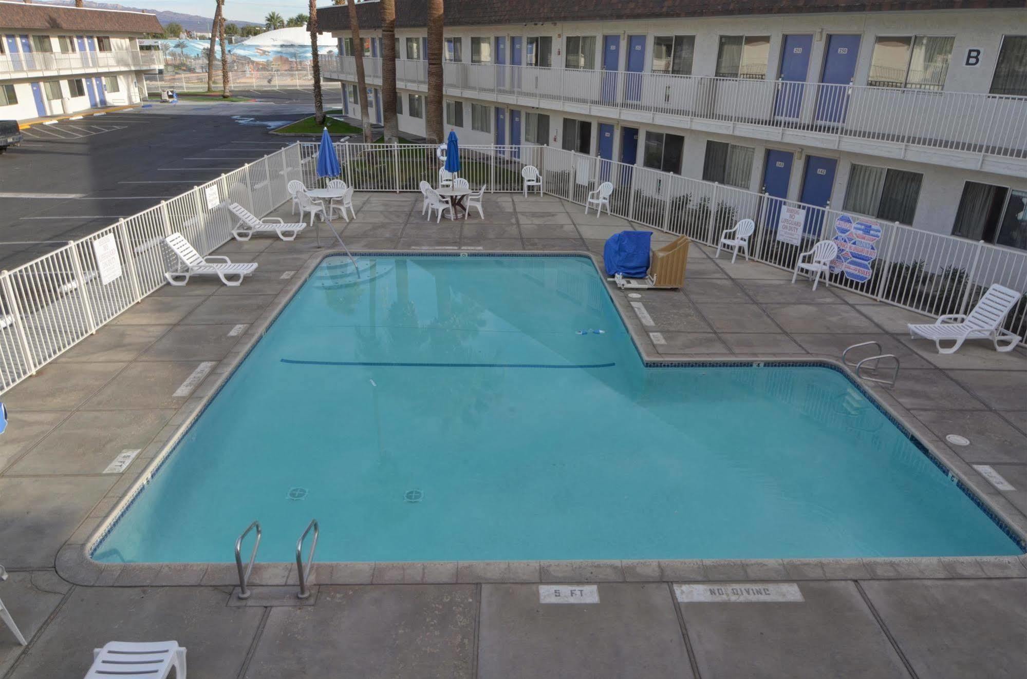 Motel 6-Indio, Ca - Palm Springs Buitenkant foto